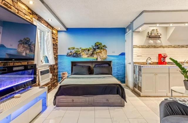 Brooklyn Spacious Space With Private Entrance, Bathroom, & Backyard - Full-Kitchen New York Exterior photo