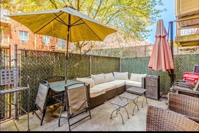 Brooklyn Spacious Space With Private Entrance, Bathroom, & Backyard - Full-Kitchen New York Exterior photo